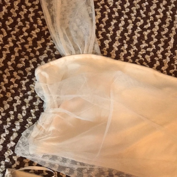 Cream colored nylon 2 piece - Picture 3 of 6